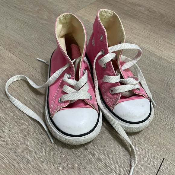 Kids Pink High-Top Converse - Picture 1 of 4